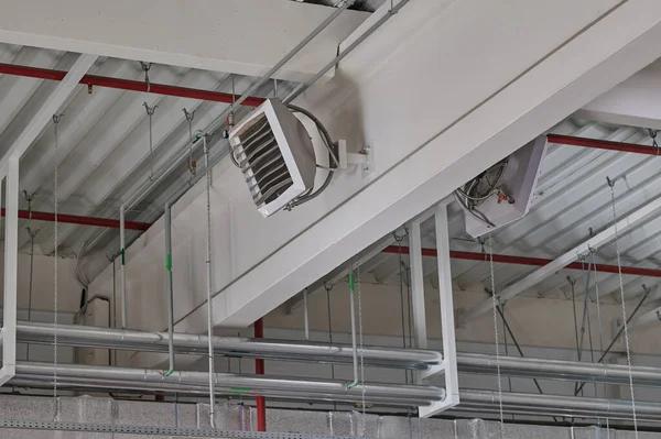 Signs You Need Air Conditioning Repair Services Before Temperatures Rise